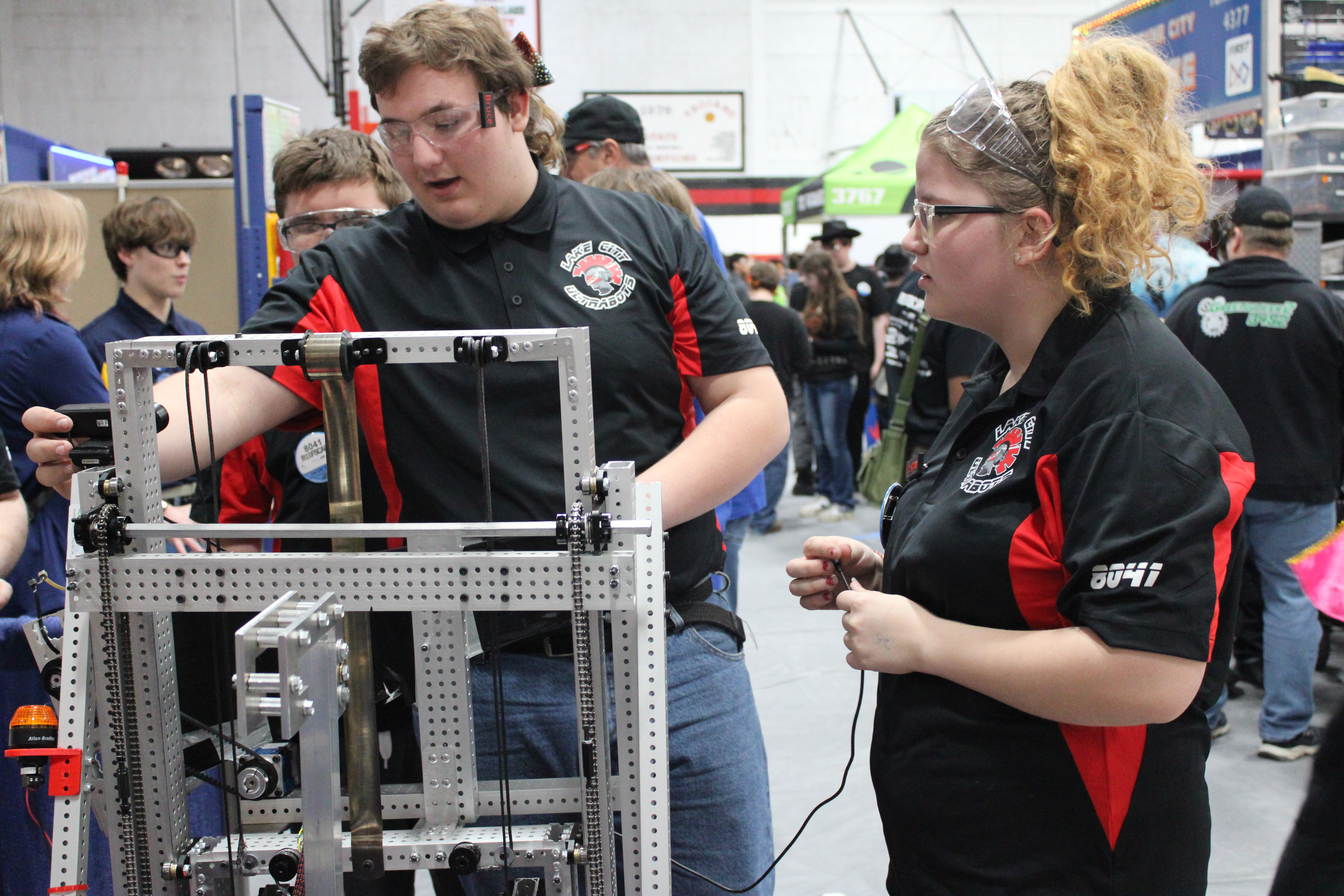 Team Fixing Robot